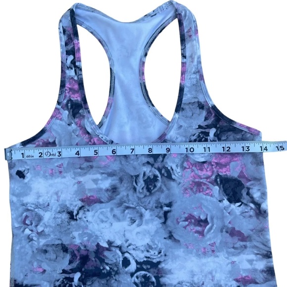 Lululemon Cool Racerback Tank Top Size 6 Moody Mirage White Deep Navy Floral - Picture 3 of 5
